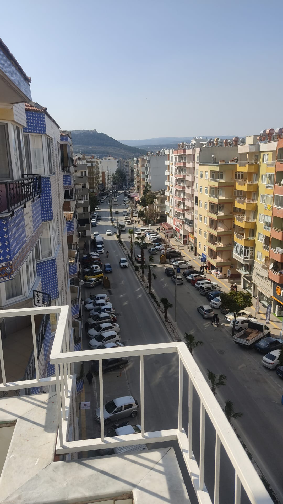 SİLİFKE ATATÜRK CADDESİ ÜZERİNDE SATILIK 3+1 DAİRE