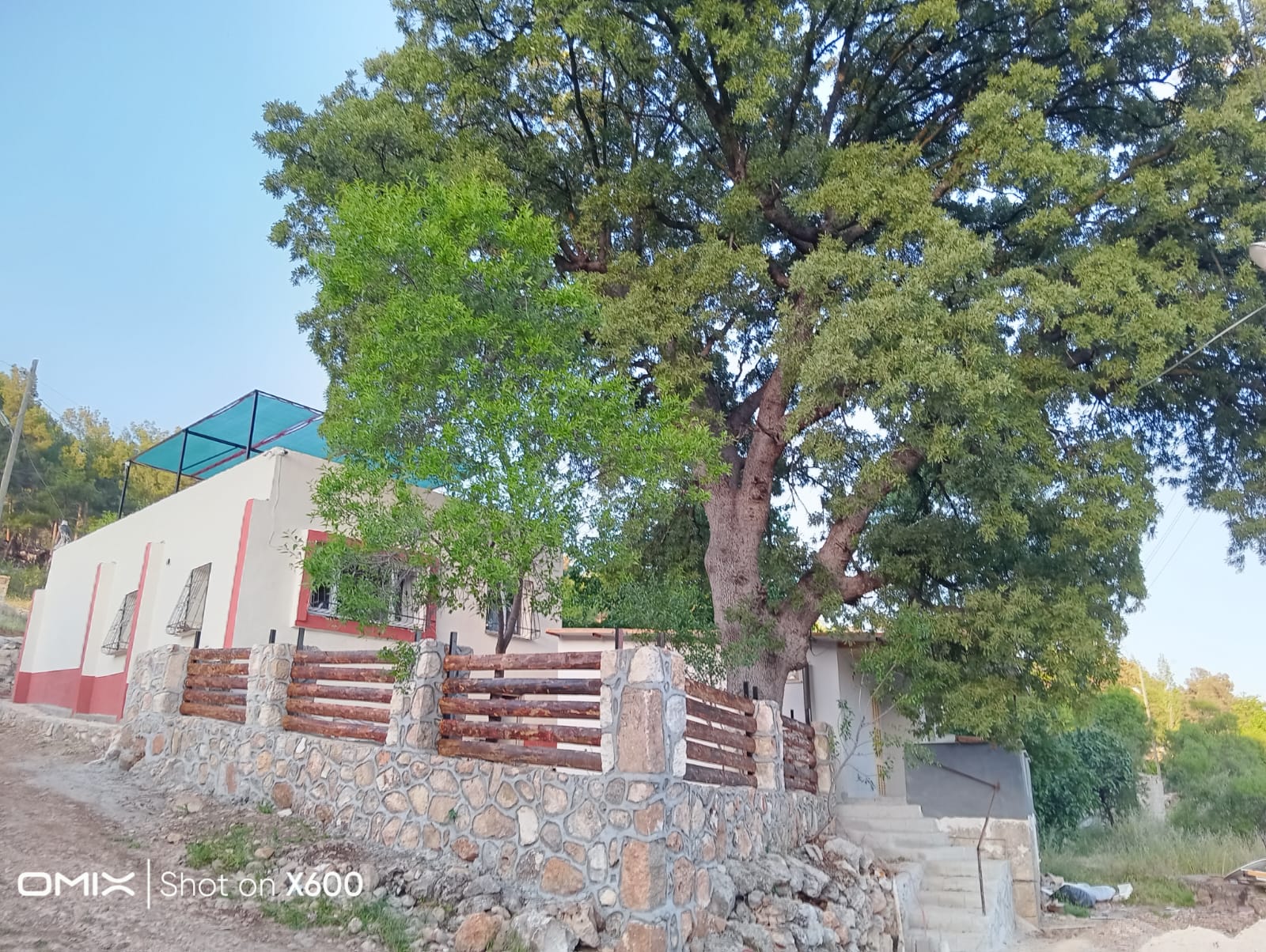 SİLİFKE ÇALTIBOZKIR YAYLASINDA SATILIK TAŞ EV
