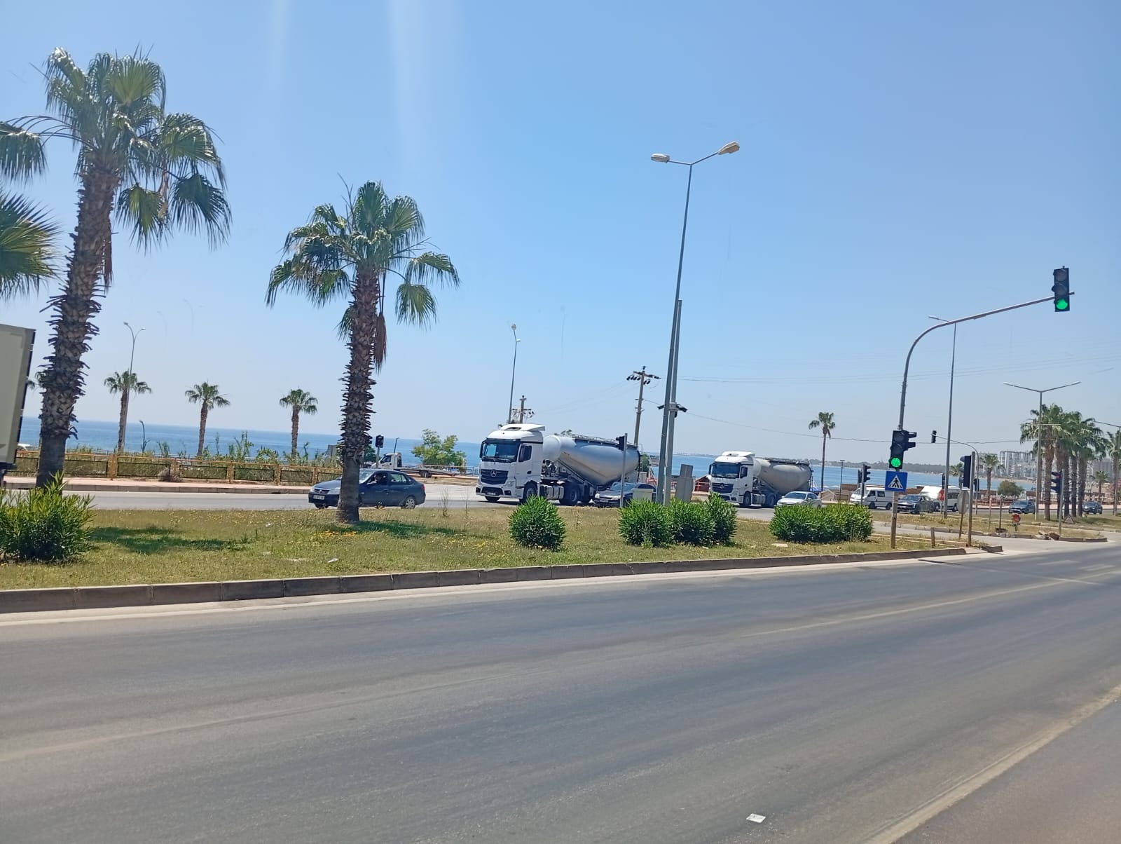 SUSANOGLU HALK PLAJI KARSISINDA SATILIK EŞYALI DAİRE